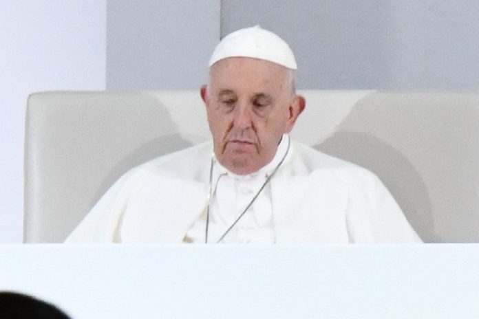 Papa Francisco com condição clínica estável e sem ventilação mecânica
