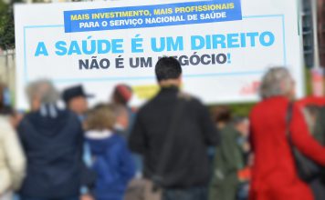 Utentes dos serviços públicos do Litoral Alentejano manifestam solidariedade com os trabalhadores em Greve Geral Utentes dos serviços públicos do Litoral Alentejano manifestam solidariedade com os trabalhadores em Greve Geral