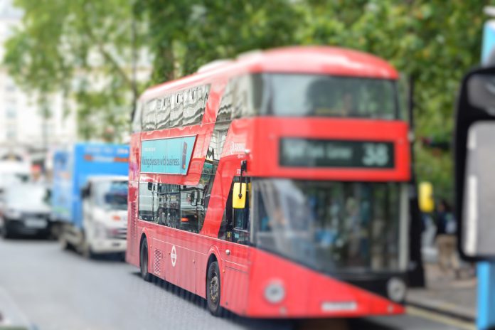No Reino Unido os motoristas de autocarros e camiões, com diabetes, podem usar Sistemas de Monitoramento Contínuo de Glicose No Reino Unido os motoristas de autocarros e camiões, com diabetes, podem usar Sistemas de Monitoramento Contínuo de Glicose