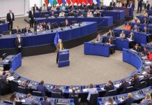 Ursula von der Leyen: A Europa tem de combater Ursula von der Leyen: A Europa tem de combater