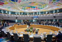 Conselho Europeu mantém abordagem “paz pela força” reiterando apoio à Ucrânia