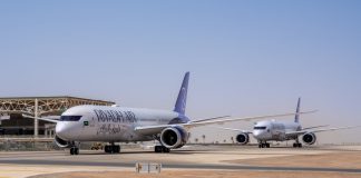 Boeing entrega os primeiros dois aviões 787 Dreamliner à Riyadh Air de uma encomenda de 72 aeronaves Boeing entrega os primeiros dois aviões 787 Dreamliner à Riyadh Air de uma encomenda de 72 aeronaves