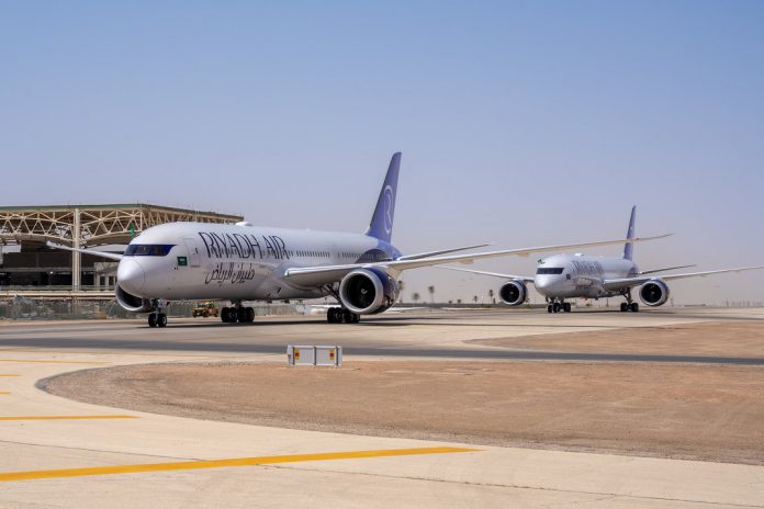 Boeing entrega os primeiros dois aviões 787 Dreamliner à Riyadh Air de uma encomenda de 72 aeronaves
