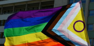 A discriminação está a intensificar-se quando se assinala o Dia Internacional contra a Homofobia, a Bifobia e a Transfobia A discriminação está a intensificar-se quando se assinala o Dia Internacional contra a Homofobia, a Bifobia e a Transfobia