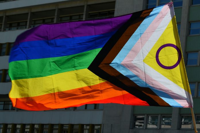 A discriminação está a intensificar-se quando se assinala o Dia Internacional contra a Homofobia, a Bifobia e a Transfobia A discriminação está a intensificar-se quando se assinala o Dia Internacional contra a Homofobia, a Bifobia e a Transfobia