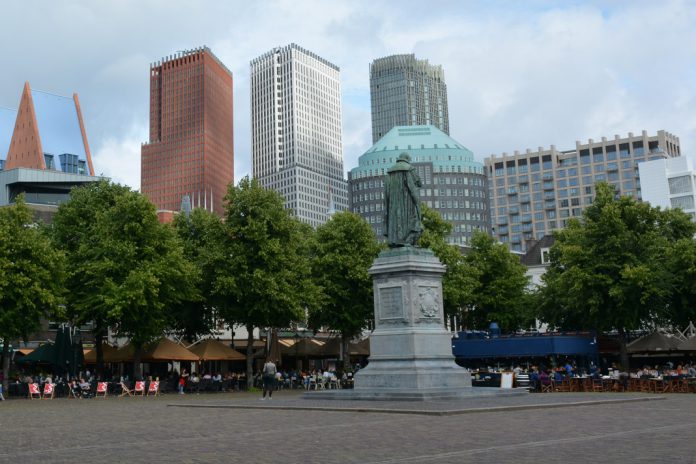 UE reforça fundo de apoio a trabalhadores despedidos por reestruturações, fecho ou falência de empresas UE reforça fundo de apoio a trabalhadores despedidos por reestruturações, fecho ou falência de empresas