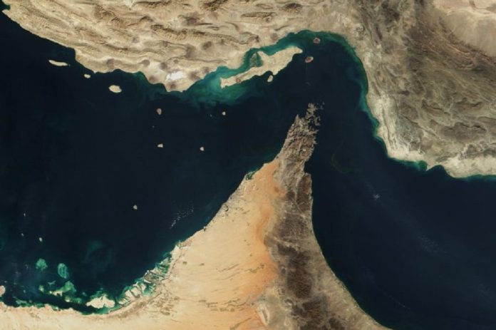 Líderes de quase 40 países assumem contribuir para garantir abertura do Estreito de Ormuz à navegação Líderes de quase 40 países assumem contribuir para garantir abertura do Estreito de Ormuz à navegação