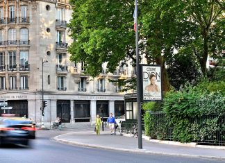 Céline Dion regressa aos palcos: JCDecaux em parceria com Jackie Lombard e AEG Presents realiza a promoção em França e internacionalmente Céline Dion regressa aos palcos: JCDecaux em parceria com Jackie Lombard e AEG Presents realiza a promoção em França e internacionalmente