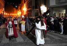Procissão do Enterro do Senhor mostra em Lamego a força da fé Procissão do Enterro do Senhor mostra em Lamego a força da fé
