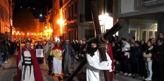Procissão do Enterro do Senhor mostra em Lamego a força da fé Procissão do Enterro do Senhor mostra em Lamego a força da fé