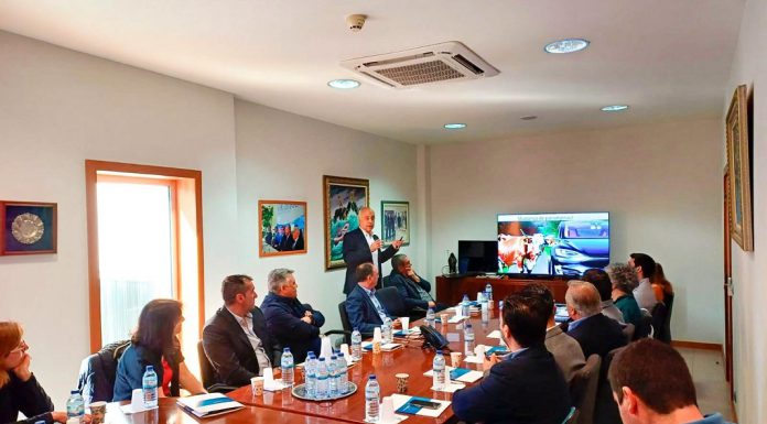 “Conversas de Empresários ao Café” em Valença