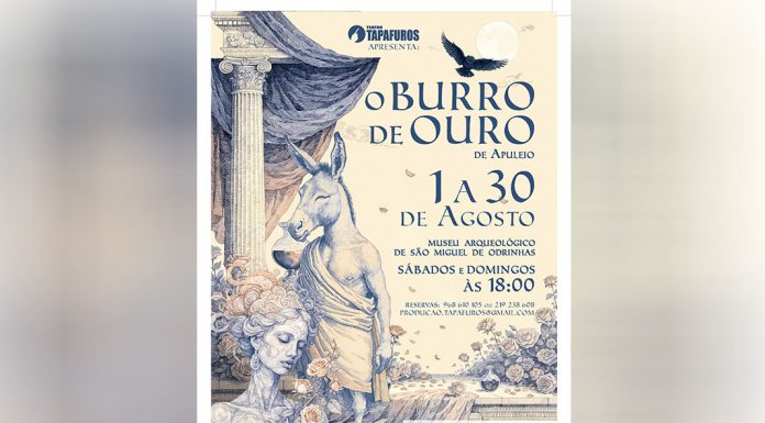 “O Burro de Ouro” no palco do Museu Arqueológico de São Miguel Odrinhas, Sintra, pelo Grupo de Teatro TapaFuros “O Burro de Ouro” no palco do Museu Arqueológico de São Miguel Odrinhas, Sintra, pelo Grupo de Teatro TapaFuros