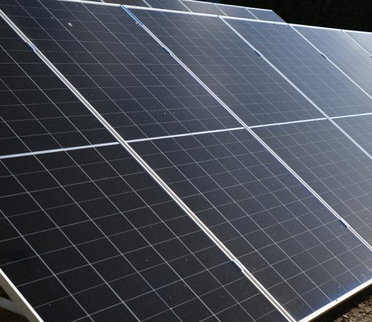 União Europeia faz acordo tripartido para impulsionar armazenamento de energia