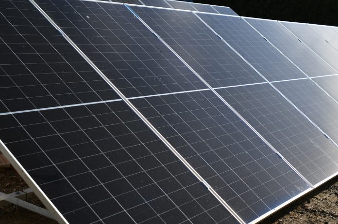 União Europeia faz acordo tripartido para impulsionar armazenamento de energia
