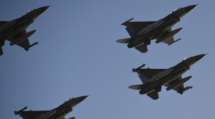 Comissão Europeia apoia Ucrânia com mais 6,1 mil milhões de euros para compra de mísseis, drones e sistemas de guerra eletrónica