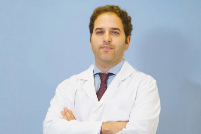 Miguel Relvas Silva, Ortopedista no Serviço de Ortopedia da ULS São João e nas Unidades CUF Arrifana de Sousa, Professor na Faculdade de Medicina da Universidade do Porto Miguel Relvas Silva, Ortopedista no Serviço de Ortopedia da ULS São João e nas Unidades CUF Arrifana de Sousa, Professor na Faculdade de Medicina da Universidade do Porto