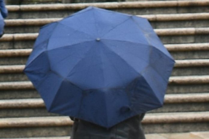 Quase 50% das mulheres relata sintomas de depressão sazonal e 28% dos homens: 5 conselhos para combater a depressão sazonal