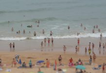 Pressão estética pode afetar os jovens no verão quando aumenta a exposição do corpo Pressão estética pode afetar os jovens no verão quando aumenta a exposição do corpo