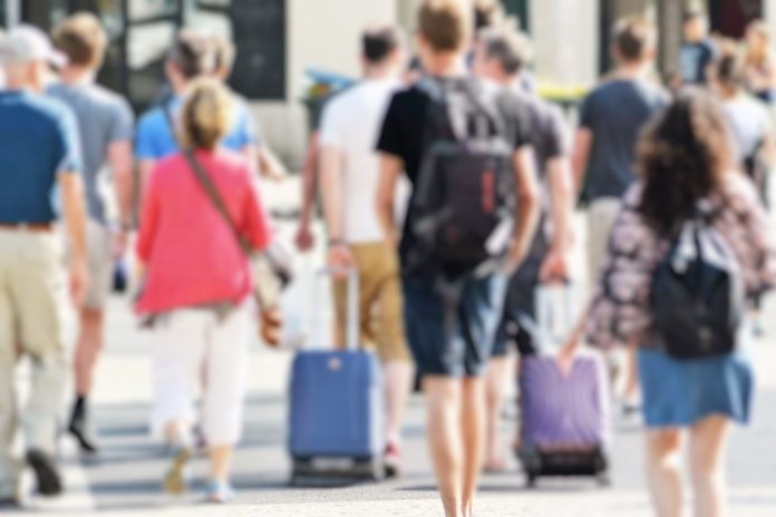 Dados da operadora NOS mostram maior crescimento percentual de pessoas no norte do pais no verão Dados da operadora NOS mostram maior crescimento percentual de pessoas no norte do pais no verão
