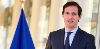 Comissário Europeu Wopke Hoekstra debate em Lisboa a transição para energias limpas e a competitividade da UE