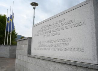 Genocídio de Srebrenica é dos episódios mais negros da história da Europa Genocídio de Srebrenica é dos episódios mais negros da história da Europa