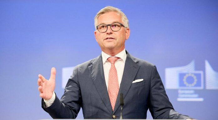 Comissário Europeu para os Assuntos Internos discute na Croácia migração e segurança Comissário Europeu para os Assuntos Internos discute na Croácia a migração e segurança