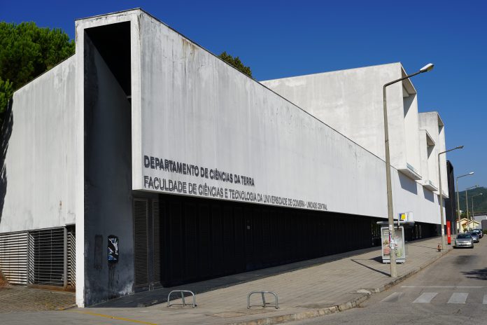 Novas licenciaturas em engenharia em áreas estratégicas na Faculdade de Ciências e Tecnologia da Universidade de Coimbra Novas licenciaturas em engenharia em áreas estratégicas na Faculdade de Ciências e Tecnologia da Universidade de Coimbra