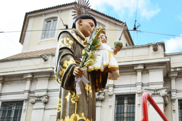 Santo António pelas ruas de Alfama